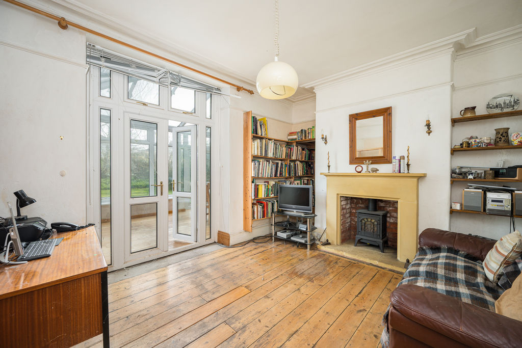 Snug / Reception Room- click for photo gallery